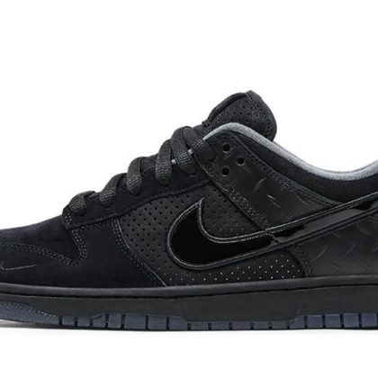 DUNK LOW DUCKS OF A FEATHER BLACK UNIVERSITY OF OREGON PE