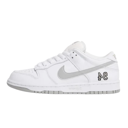 DUNK LOW SB SUPREME 94 WHITE