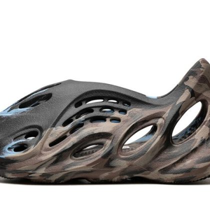 YEEZY FOAM RNNR MX CINDER